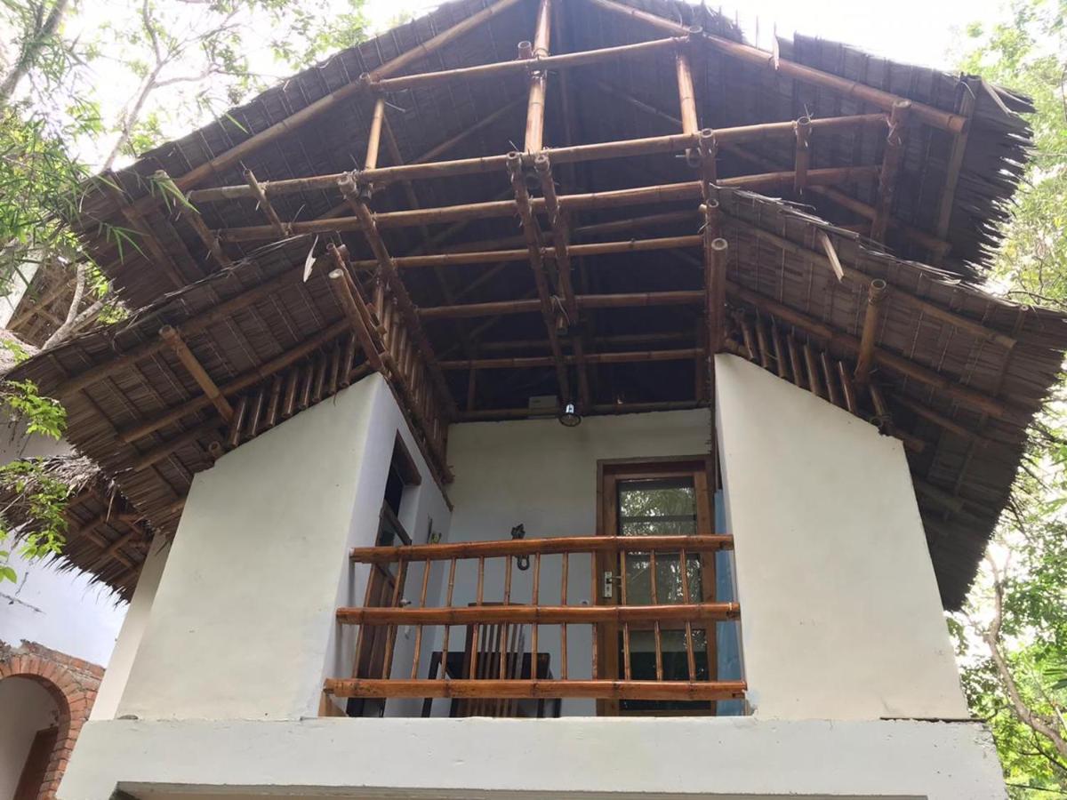 Mangga Lodge Бира Екстериор снимка